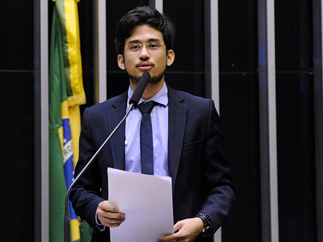 Monark e deputado Kim Katiguiri são investigados por apologia ao nazismo