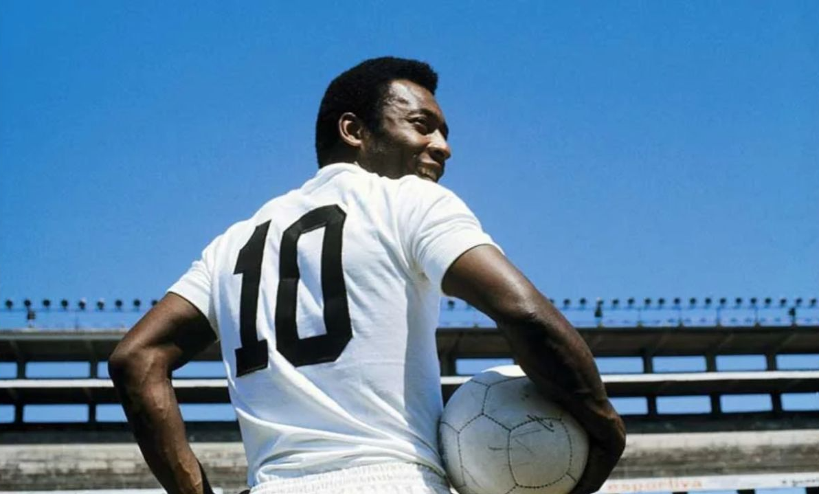 Santos não usará camisa 10 até decisão dos sócios, diz presidente do clube