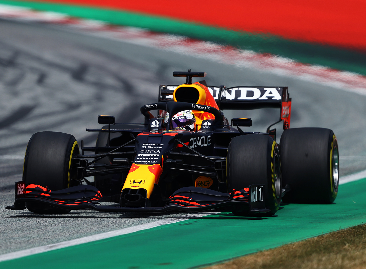 Verstappen passeia e Hamilton é só quarto no GP da Áustria; veja 5 destaques