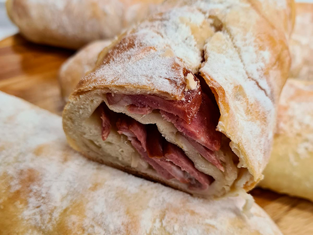 Pão recheado com calabresa | Band Receitas