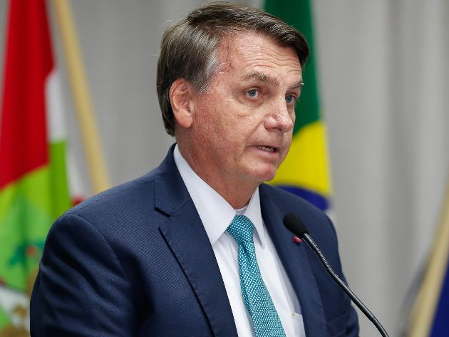 TSE apresenta notícia-crime contra Bolsonaro por vazamento de inquérito