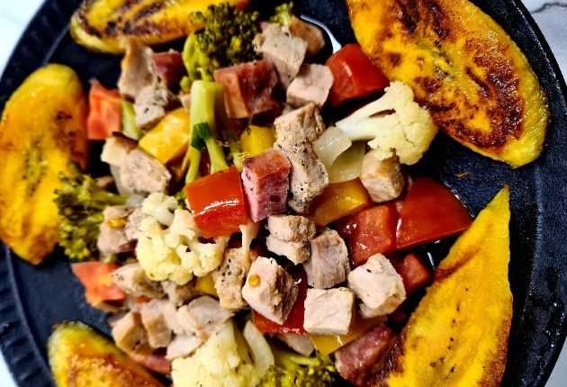 Picadinho de pernil com linguiça | Band Receitas