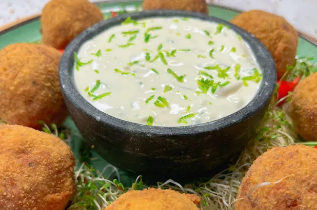 Croqueta de sardinha com molho de limão | Band Receitas