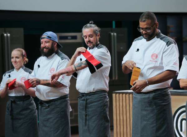 Cozinheiros profissionais são divididos em equipes Melissa Haidar/Band