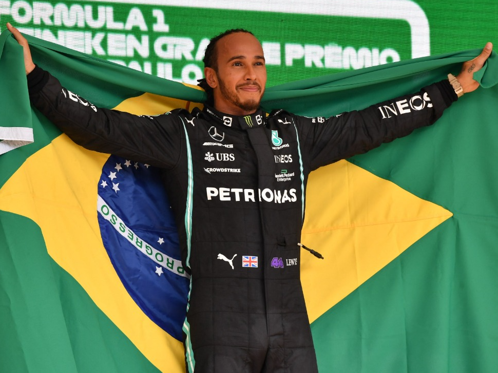 Hamilton dá show, supera Verstappen e vence GP de São Paulo; veja os destaques