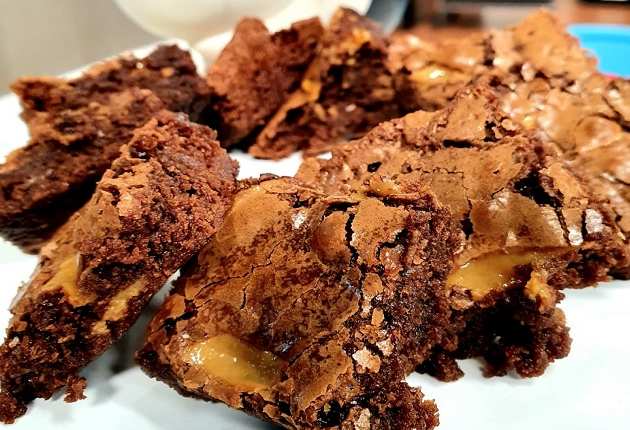 Brownie recheado da Maria | Band Receitas