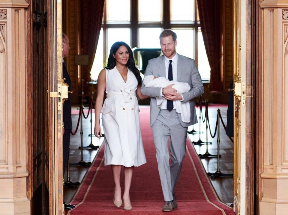 Cor da pele de filho de Meghan Markle e príncipe Harry preocupava a realeza