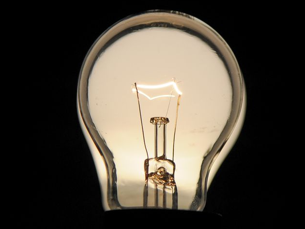 Governo prepara novo aumento na conta de luz e programa de redução de consumo é anunciado para setembro