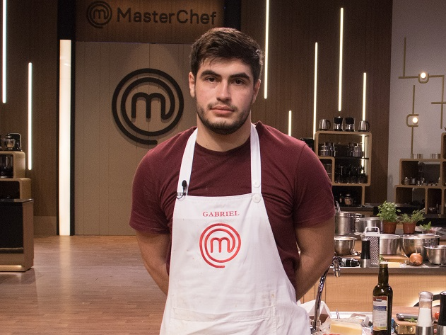 Fã de Jacquin, Gabriel leva bronca do chef e é eliminado do MasterChef: "Comida sem graça”