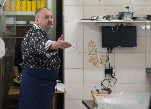Hoje tem Pesadelo na Cozinha às 22h45 e você pode assistir pela internet