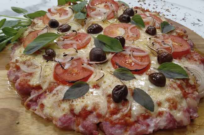 Pizza de linguiça | Band Receitas