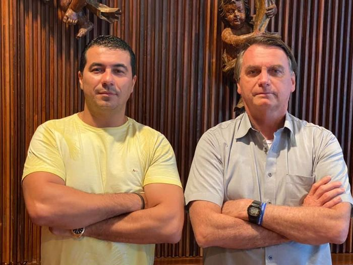 Deputado diz que avisou Bolsonaro sobre irregularidades em compra de vacina