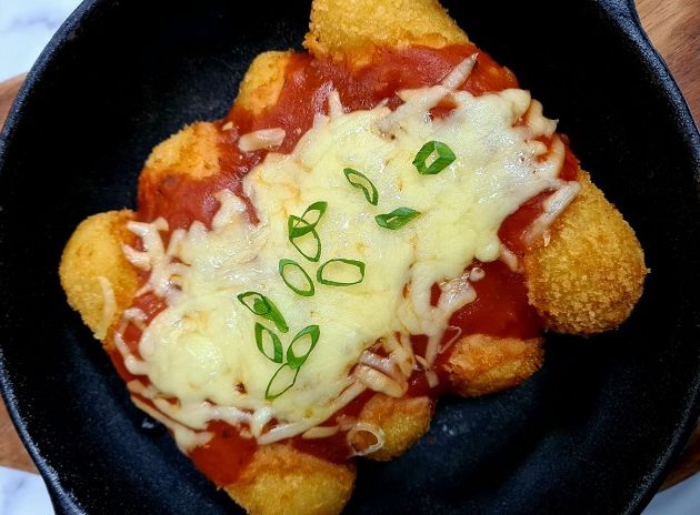 Salsicha à parmegiana | Band Receitas