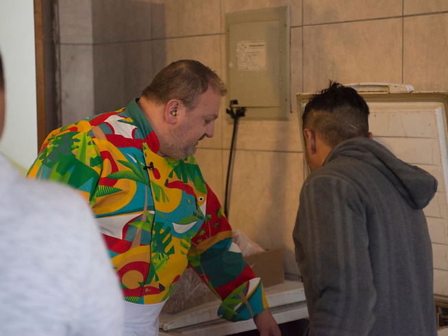 Reveja a reação de Jacquin ao descobrir que o Pé de Fava desliga o freezer