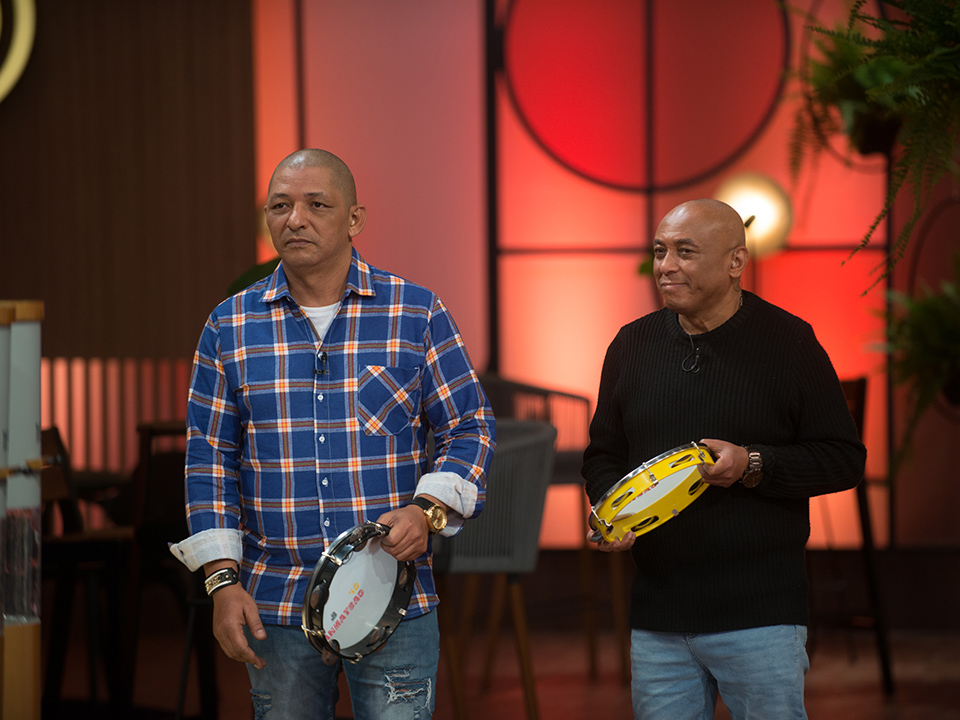 Participantes do MasterChef Brasil recebem Caju e Castanha em duelo de feijões