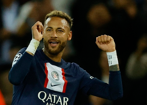 Promotoria da Espanha retira acusações de corrupção e fraude contra Neymar