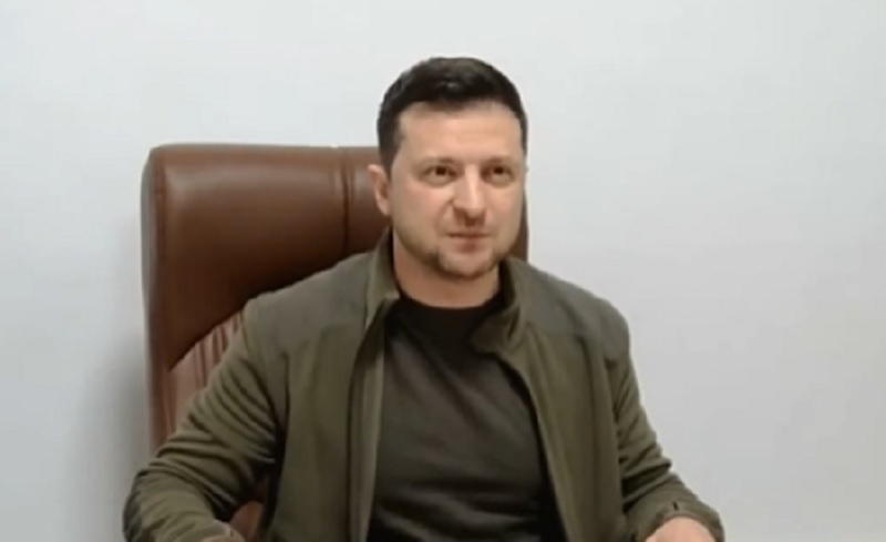 Zelensky faz pronunciamento e diz a europeus: “Se cairmos, você cairá”
