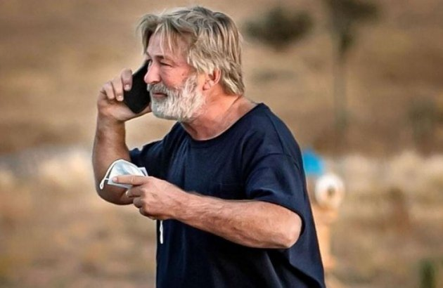 Polícia acha 500 cartuchos de munição em set de "Rust", usado por Alec Baldwin