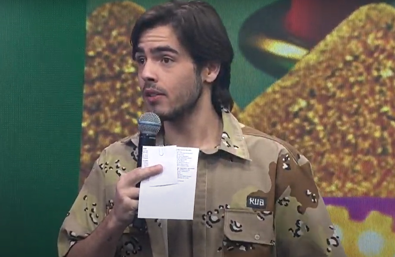 João Guilherme diz que é mais tímido do que quando criança: "Só falava absurdo"