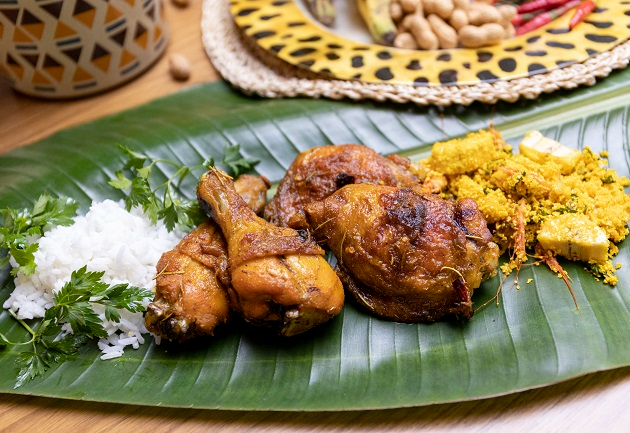 Frango piri-piri com arroz de coco e farofa de dendê | Band Receitas