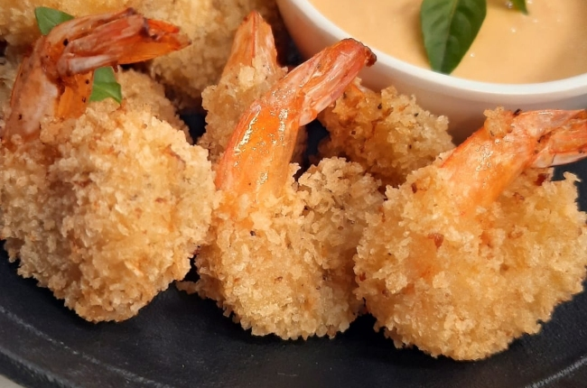 Camarão empanado com molho rosé | Band Receitas