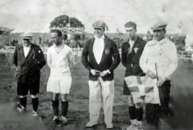 Brasileiro foi bandeirinha no primeiro jogo de uma Copa do Mundo, em 1930