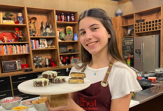 Alfajor caseiro da Maria | Band Receitas
