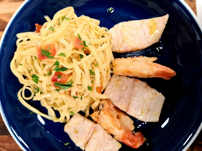Fettuccine com Brodo de Peixe e Frutos do Mar | Band Receitas