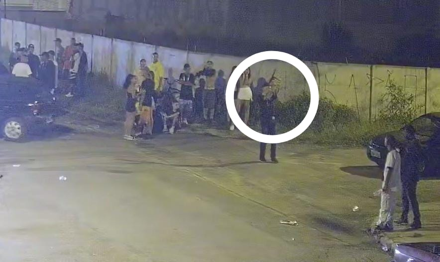 Jovem atira com metralhadora e acaba atingindo adolescente de 13 anos em Pinda